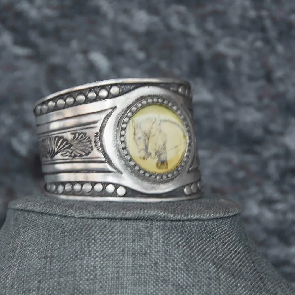 Hand Crafted Pewter Cuff Bracelet - Scribed Horse Heads Focal - Picture 6 of 7